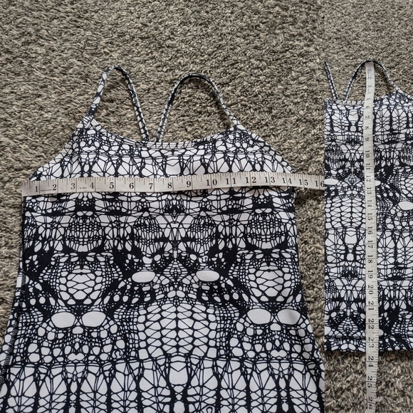 Lululemon black white Power Y athletic exercise workout tank top 6 - Picture 6 of 8